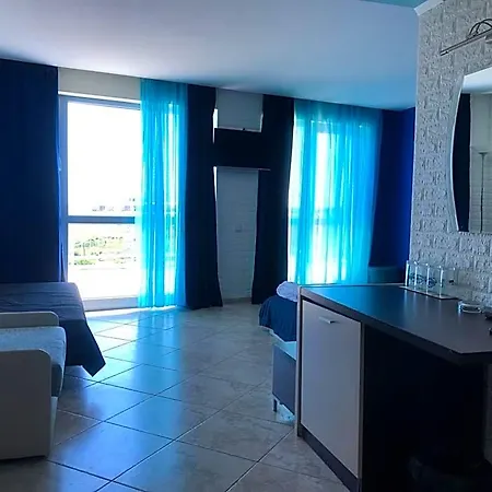 Afrodita Hotel 2*